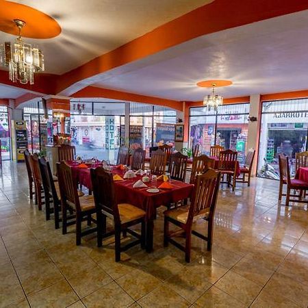 Hoteles Kakchiquel 파나하첼 외부 사진
