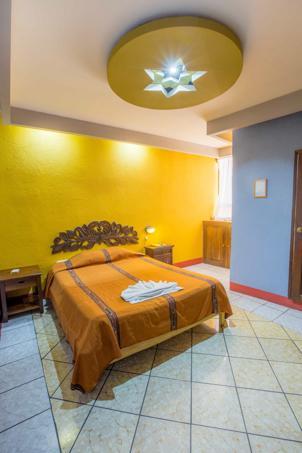 Hoteles Kakchiquel 파나하첼 외부 사진